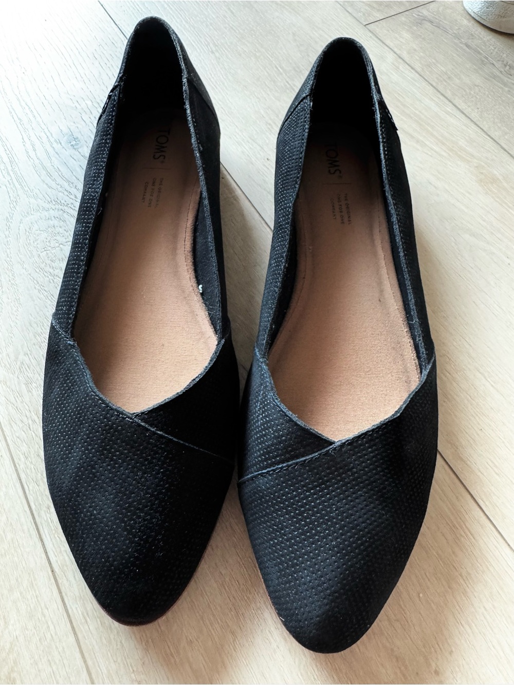 Toms Black Pointed-Toe Slip-On Flats